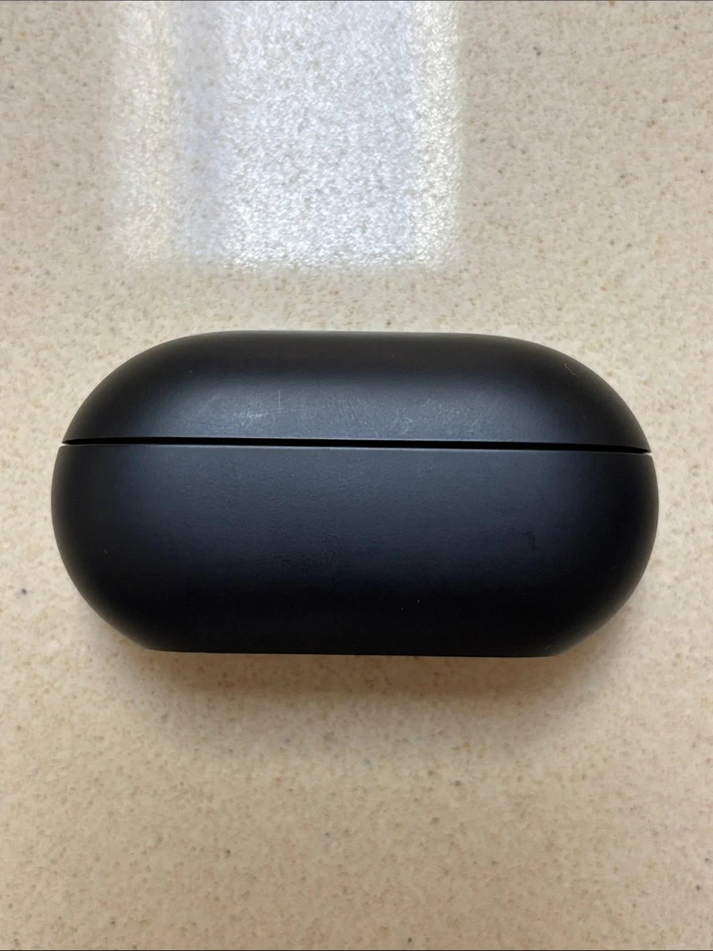 Beats by Dre Matte Black True Wireless Earbuds with Charging Case